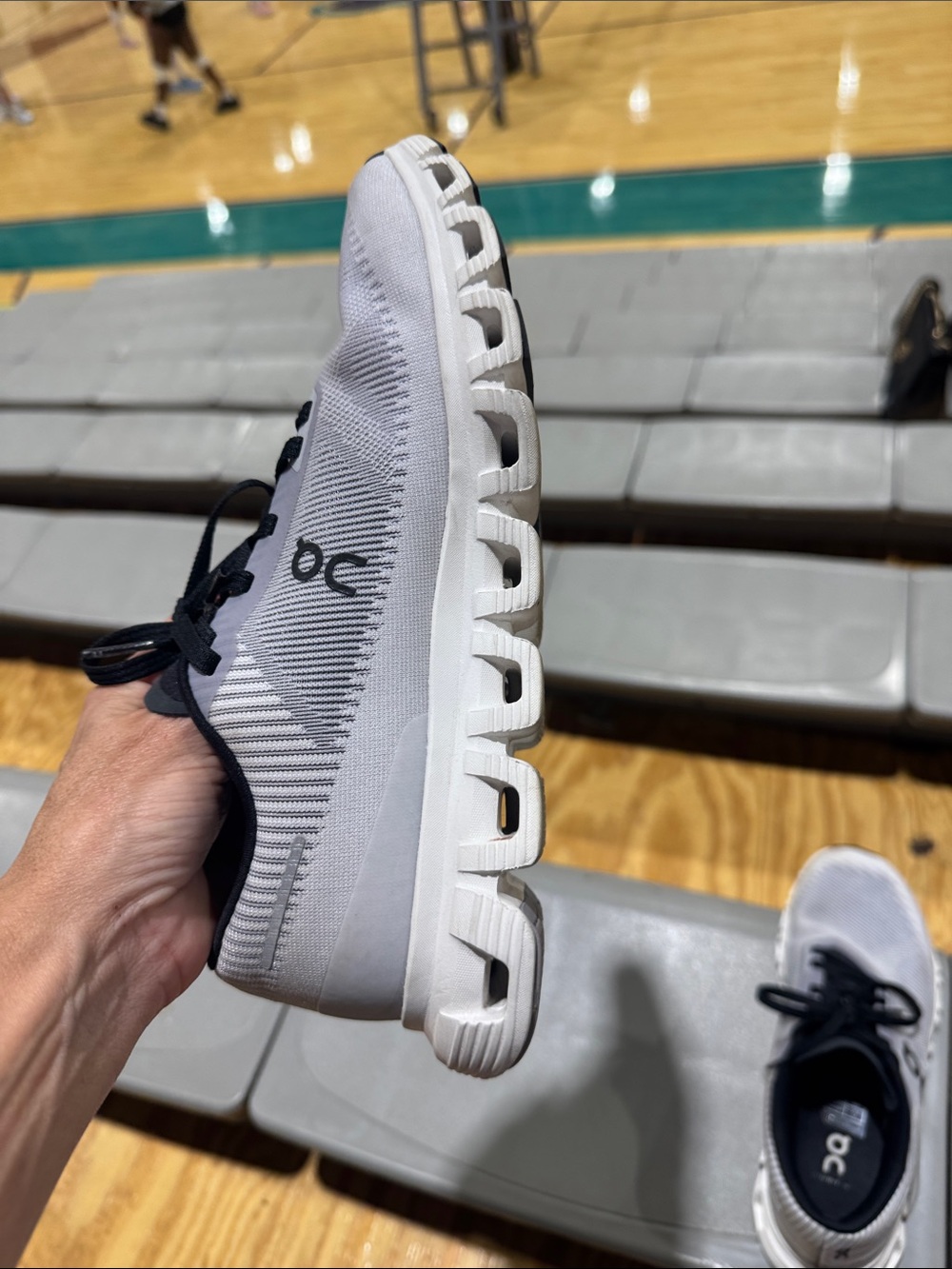 On Running White and Black Women's Athletic Shoes - Picture 4 of 10